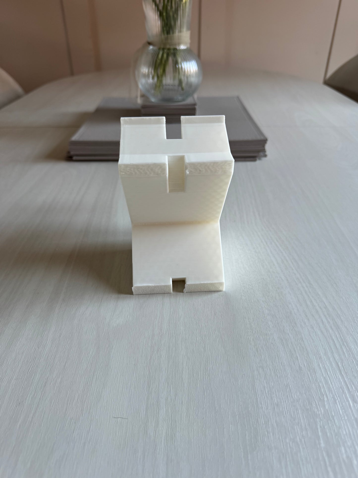 Harvmar Prints - Minimilaist Phone Stand