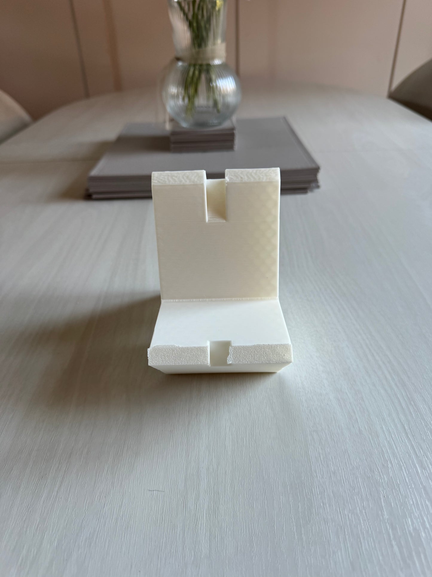 Harvmar Prints - Minimilaist Phone Stand
