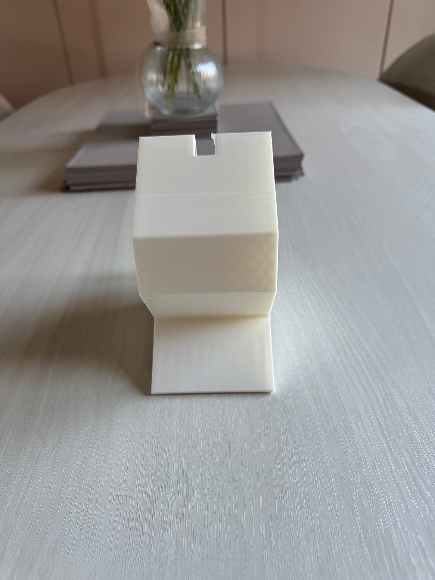 Harvmar Prints - Minimilaist Phone Stand